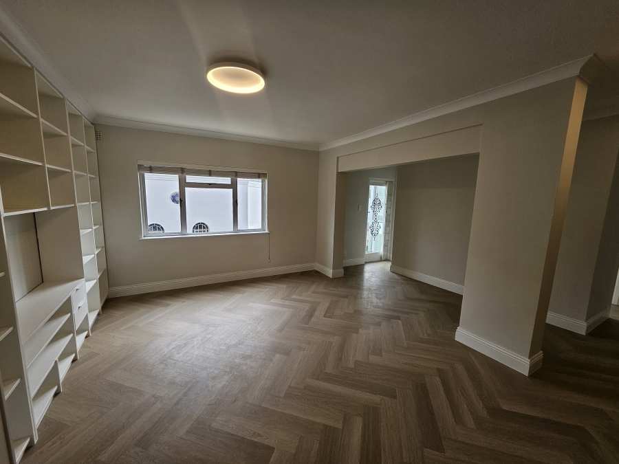 To Let 2 Bedroom Property for Rent in Sea Point Western Cape